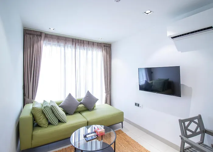 Rose Apple Pool View 1 Bedroom With Greenery And Gym - Heart Of 3rd Floor Siem Reap